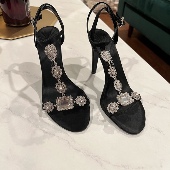 New Enzo Angiolini Eapadia Sandals - Picture 2 of 9